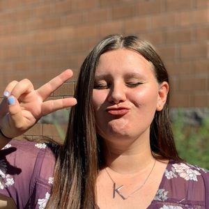 Meet your Posher, Karlye